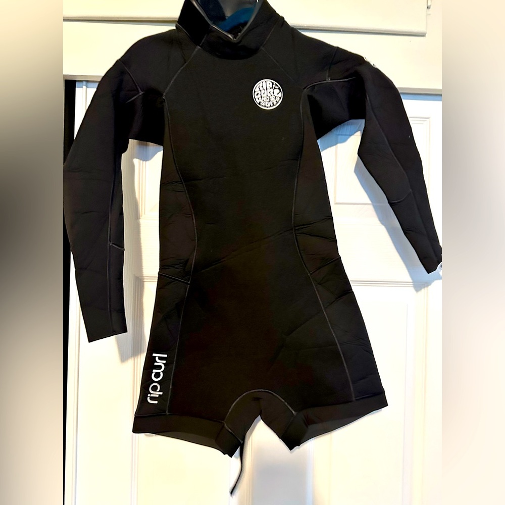 Rip curl women’s size 6 wetsuit